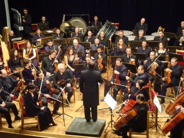 صورة غلاف مقالة شوبان يعزف في سورية