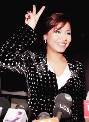 صورة غلاف مقالة شيرين تساند الفلسطينيين