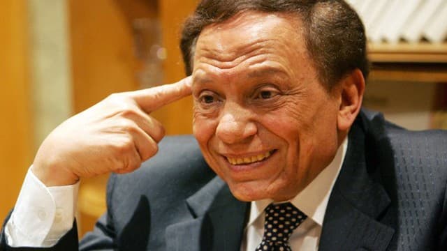 صورة غلاف مقالة عادل إمام يفكر في تقديم فيلم عن مجلس شعب ثورة 25 يناير