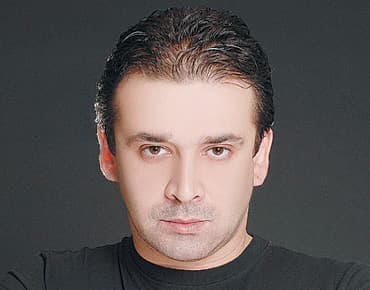 صورة غلاف مقالة كريم عبدالعزيز: أنا ابن الدراما