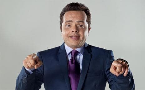 صورة غلاف مقالة «هنيدي» يقلد تامر حسني وماجد المصري والسلطان سليمان في «مسلسليكو»