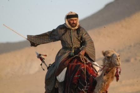 صورة غلاف مقالة " فنجان الدم " بعد فك قرار المنع مخرج العمل يتحدث عن جزء ثان