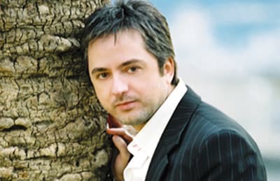 صورة غلاف مقالة أنا و"روتانا" ما في مشكل مروان خوري: ما في شي انكسر مع إليسا