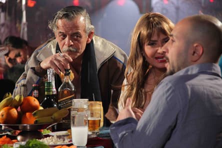 صورة غلاف مقالة فيديو...  العرض الأوّل للإعلان الترويجي لمسلسل "حائرات" من إخراج سمير حسين..