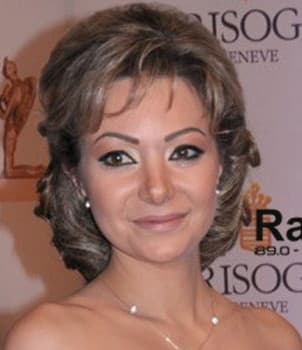 صورة غلاف مقالة نادين تحسين بيك بطلةً لمسلسل "سكر وسط" جديد المثنى صبح لموسم 2013