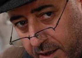 صورة غلاف مقالة أحمد إبراهيم أحمد يرصد حكاية ثلاث بنات في عمل اجتماعي جديد