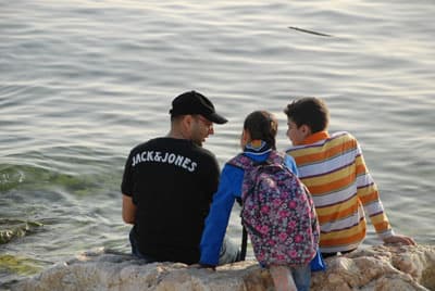 صورة غلاف مقالة أحمد الخضر ينهي "رياح كانون المبكرة"