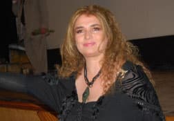 صورة غلاف مقالة جيانا عيد ترد على المنتقدين: «قرارنا ليس قرآناً منزلاً»