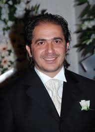 صورة غلاف مقالة عامر فهد: عانينا  في اختيار النصوص في "بقعة ضوء 8"