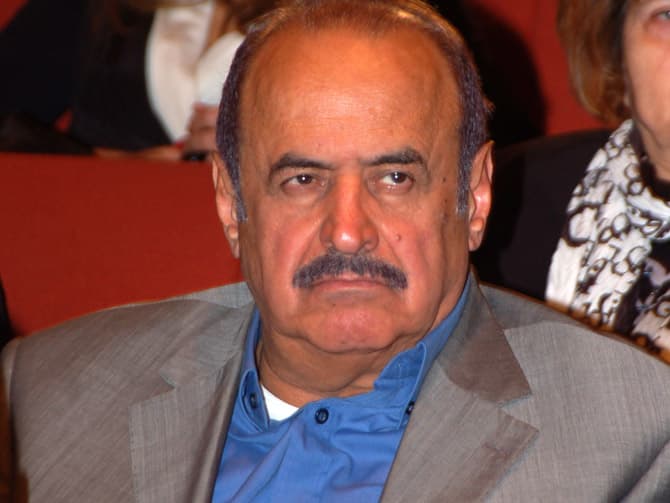 صورة غلاف مقالة أسعد فضة: كانت أمي تبيع صفائح الزيت لترسلني إلى السينما