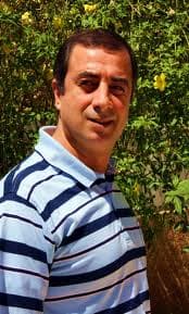 صورة غلاف مقالة أندريه سكاف وسوسن أبو عفار.. زوجان في الحقيقة وجاران في "المصابيح الزرق"