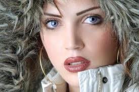 صورة غلاف مقالة لينا دياب: أنا لم أعتمد على جمالي في دخول الوسط الفني...الشكل الجميل يساعد الفنان في البدايات فقط