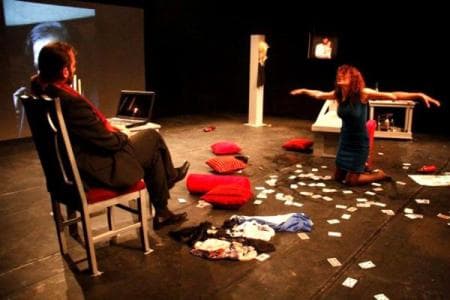 صورة غلاف مقالة ليلي داخلي .. لسامر محمد إسماعيل روح مها الصالح تتمشى في خاطر خشبة القباني