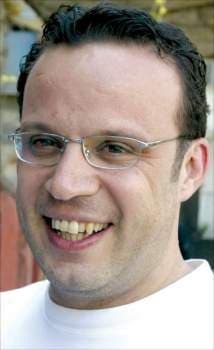 صورة غلاف مقالة المثنى يبدأ قريباً "رفة عين" بدلاً من "سكر مالح"