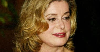 صورة غلاف مقالة كاترين دونوف: لست مهووسة بالشهرة