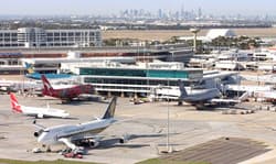 صورة غلاف مقالة إلزام استرالية مخمورة بتكاليف عودة طائرة للمطار اضطراريا