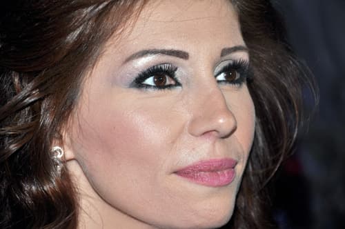 صورة غلاف مقالة يارا صبري تمنت الغياب عن أدونيا!