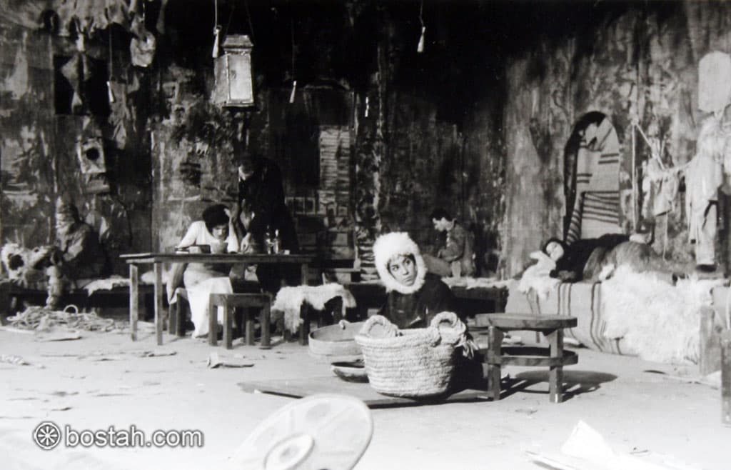 مشهد من مسرحية الأغماق لمكسيم  غوركي