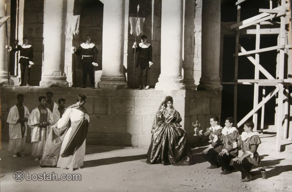 مشاهد دعائية لمسرحية تاجر البندقية (مدرج بصرى)