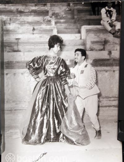 مشاهد دعائية لمسرحية تاجر البندقية (مدرج بصرى)