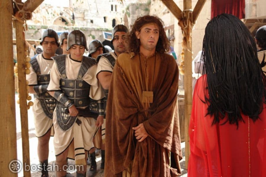 الصور الأولى للفنان فتحي عبد الوهاب من مسلسل كليو باترا