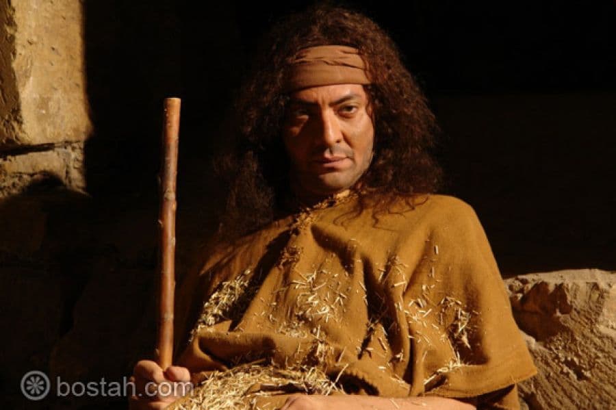 الصور الأولى للفنان فتحي عبد الوهاب من مسلسل كليو باترا