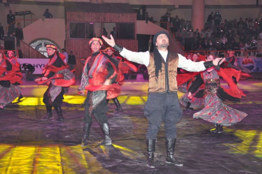 ألبوم صور من افتتاح دورة الوفاء للفروسية