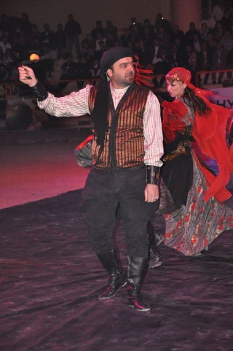 ألبوم صور من افتتاح دورة الوفاء للفروسية