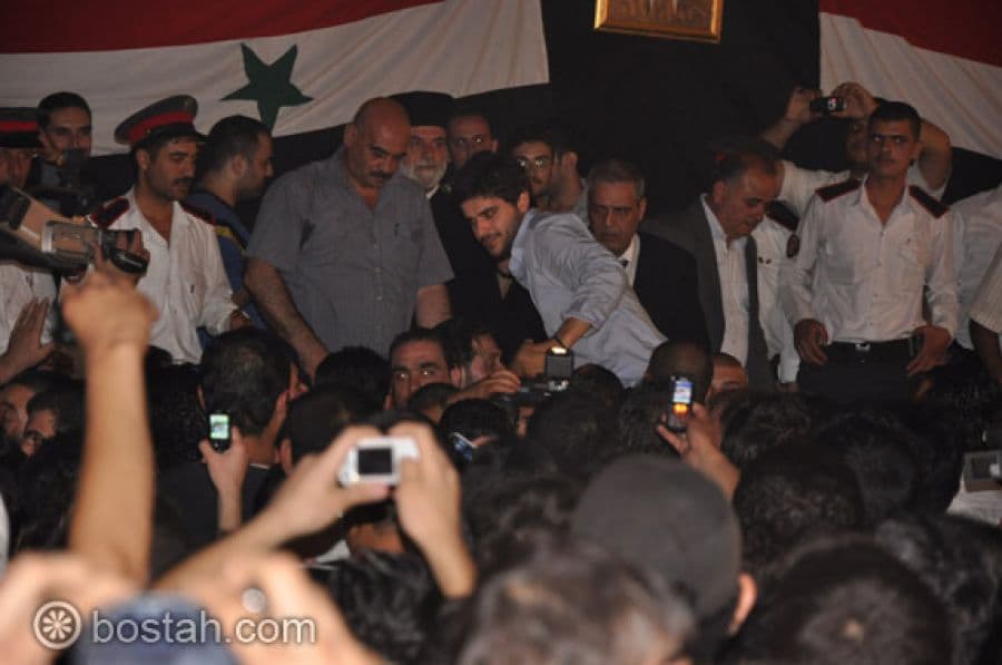 الجماهير تحتفي بناصيف زيتون