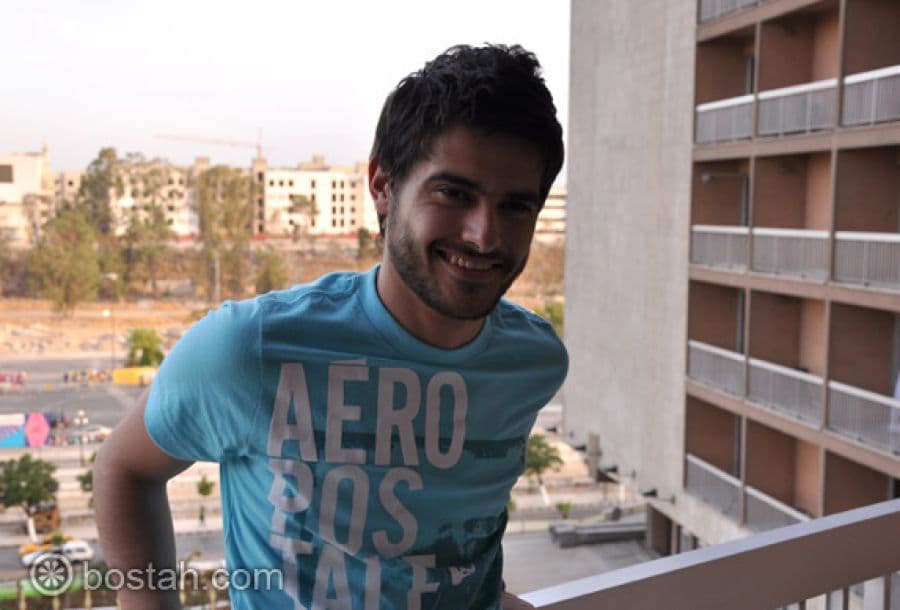 الجماهير تحتفي بناصيف زيتون