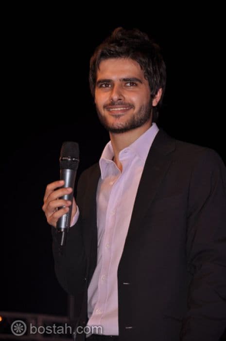 الجماهير تحتفي بناصيف زيتون