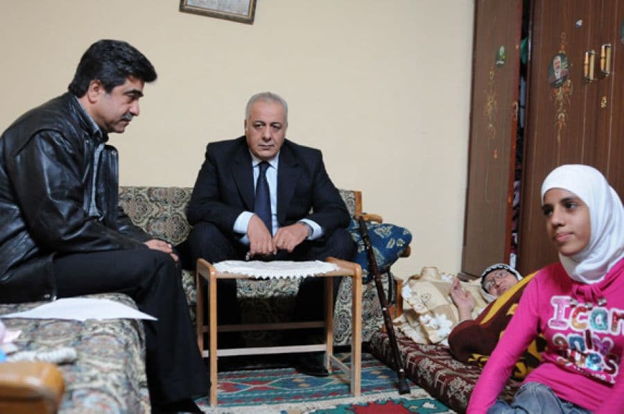 "مدير عام" يتنكر بأزياء جديدة..  في ألبوم جديد على بوسطة