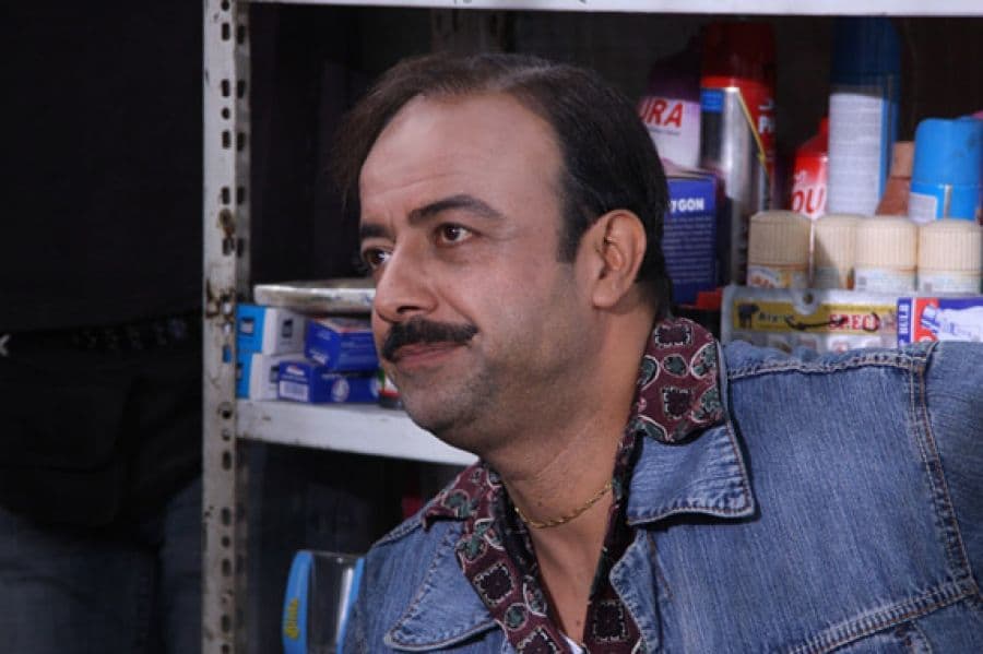 "ولادة من الخاصرة".. في ألبوم على بوسطة