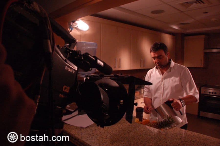 الصور الأولى من رحلة "جلسات نسائية" إلى دبي.. على بوسطة