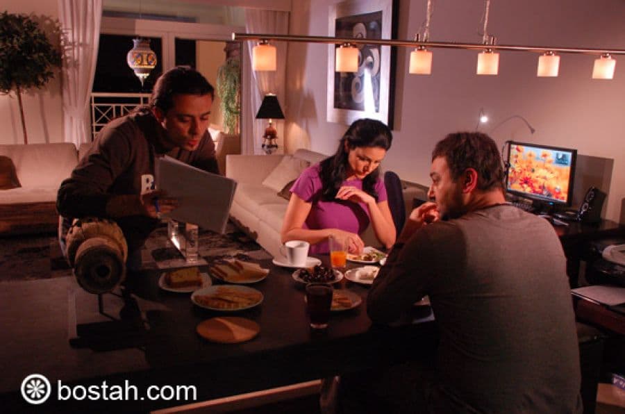 الصور الأولى من رحلة "جلسات نسائية" إلى دبي.. على بوسطة