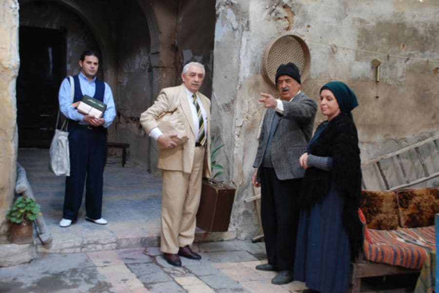 الصور الاولى ل "المصابيح الزرق" في ألبوم على بوسطة