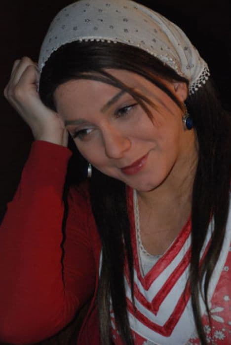 فواخرجي ومسعود وفضة وآخرون يضيئون "المصابيح الزرق" في ألبوم على بوسطة