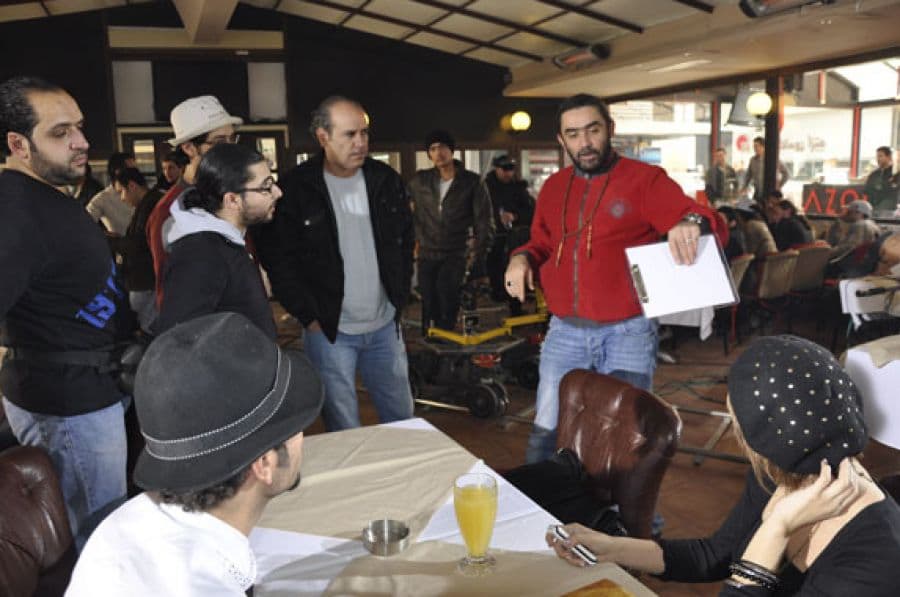 أيمن ونسرين وأدهم.. نجوم "سيت كاز" في ألبوم جديد على بوسطة