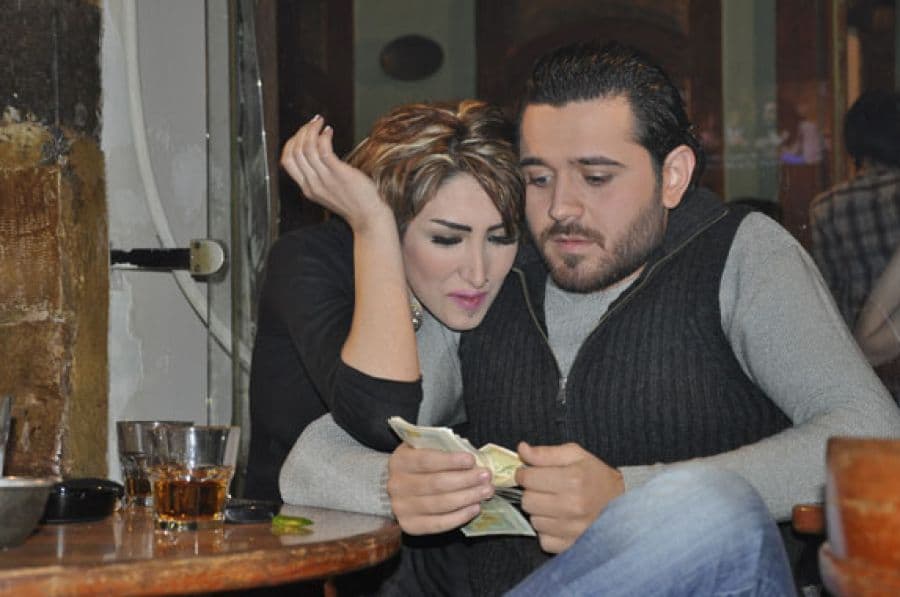 أيمن ونسرين وأدهم.. نجوم "سيت كاز" في ألبوم جديد على بوسطة