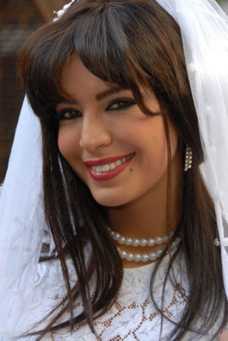 أمل بوشوشة ترتدي "الملاية الشاميّة"... في ألبوم صور خاص على "بوسطة"