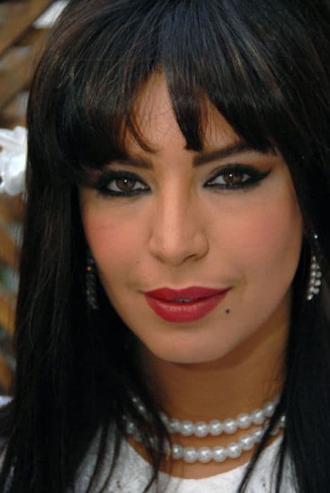 أمل بوشوشة ترتدي "الملاية الشاميّة"... في ألبوم صور خاص على "بوسطة"