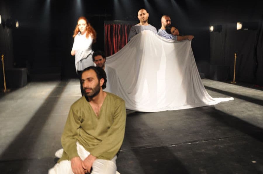 بلد بلا موت (1)