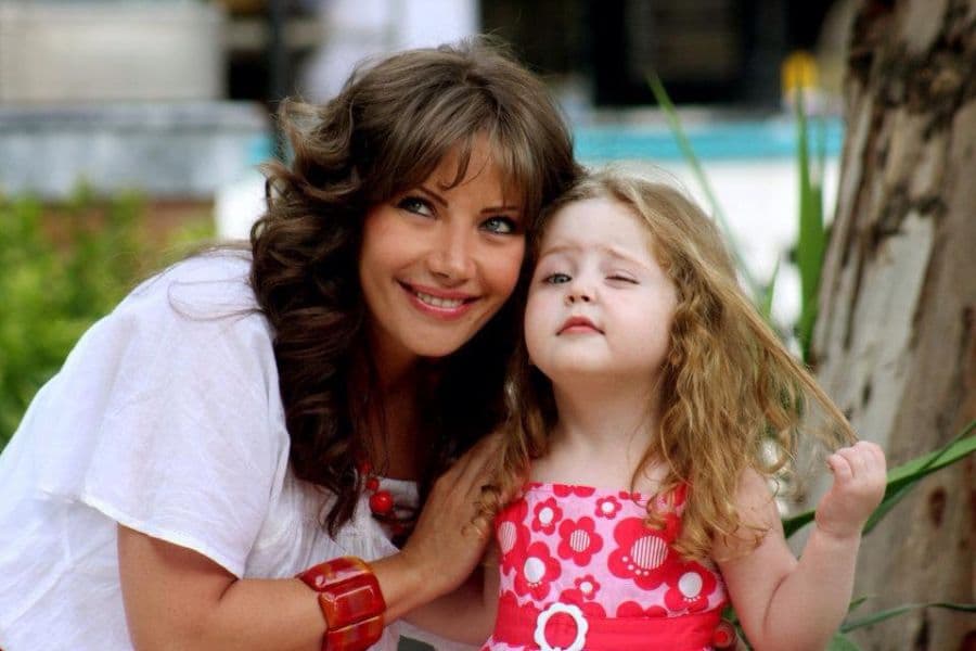 عائلات النجوم (41)