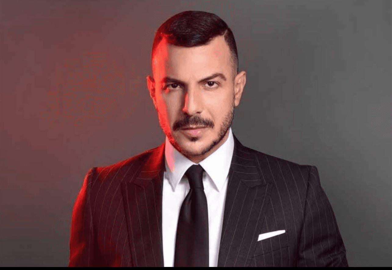 ظهور جديد لباسل خياط مع عائلته: "العائلة فوق كل شيء"