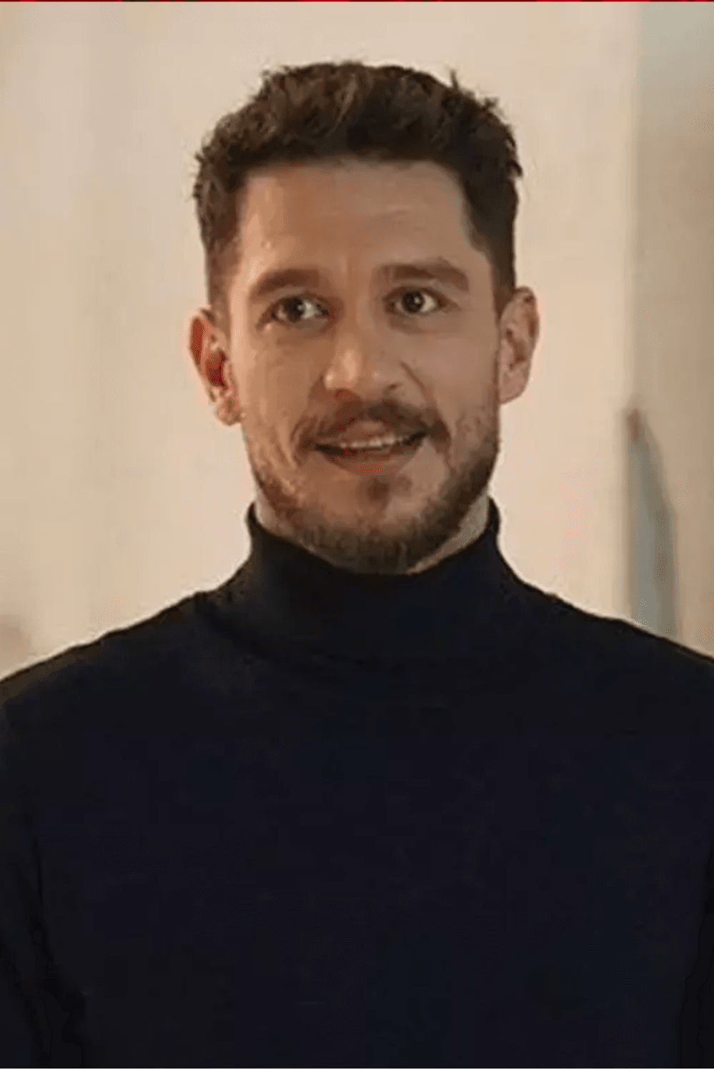 صورة پروفايل "أوراز كايجيلاروغلو"