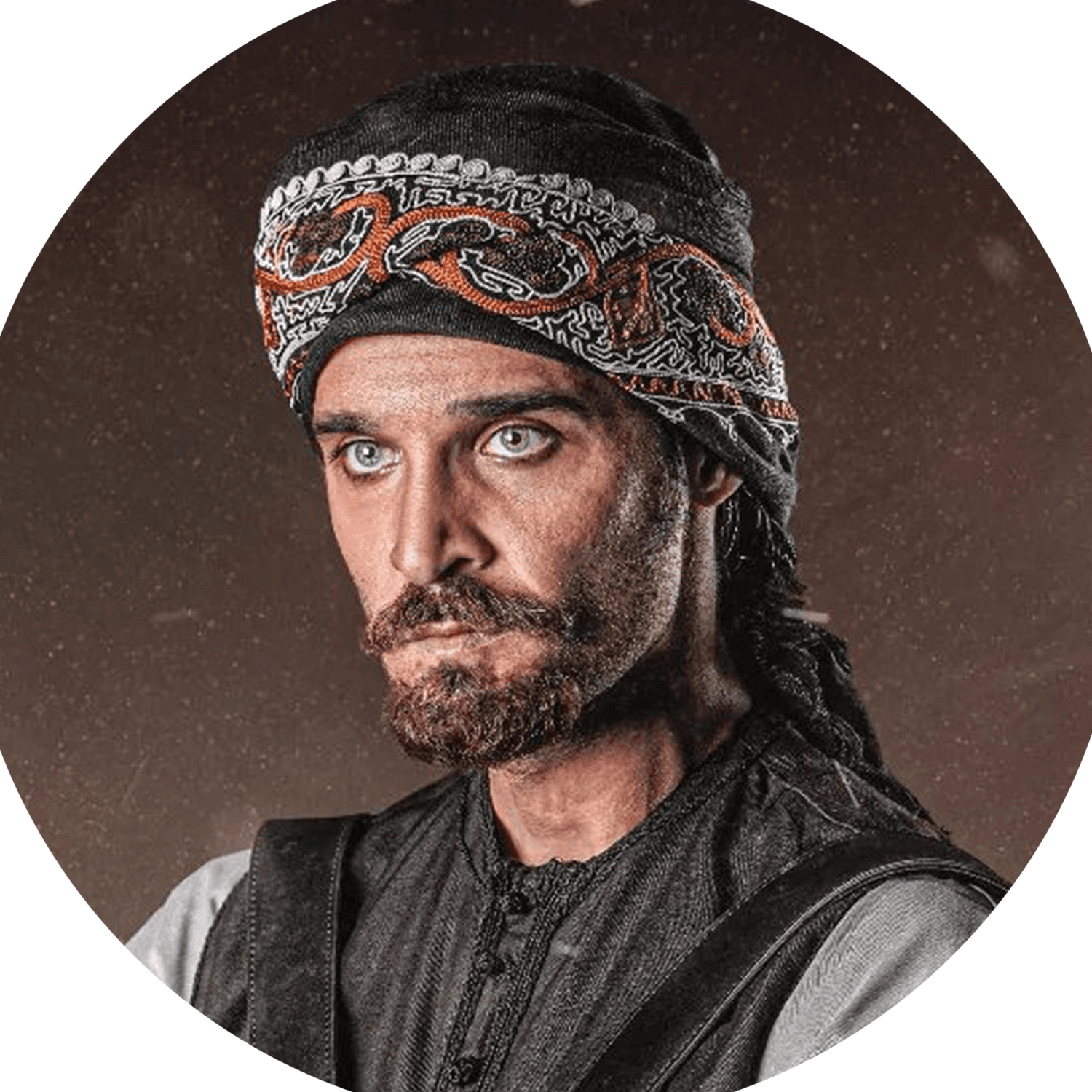 صورة شخصيّة حسن صورة شخصيّة حسن