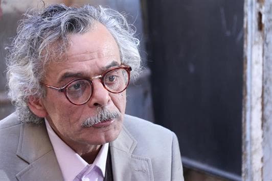 الليث حجو وممدوح حمادة يضعان «الحقائب» خلف الباب