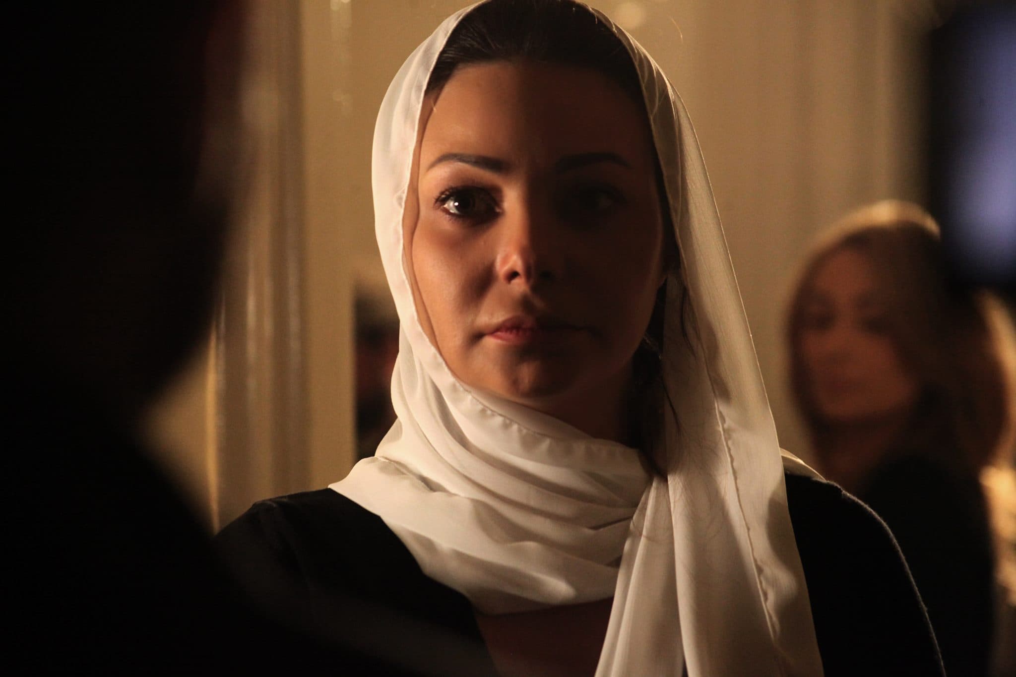 ندين تحسين بيك امرأة مغلوب على أمرها في "صدر الباز" وتعاني العنوسة ب "إمرأة من رماد"