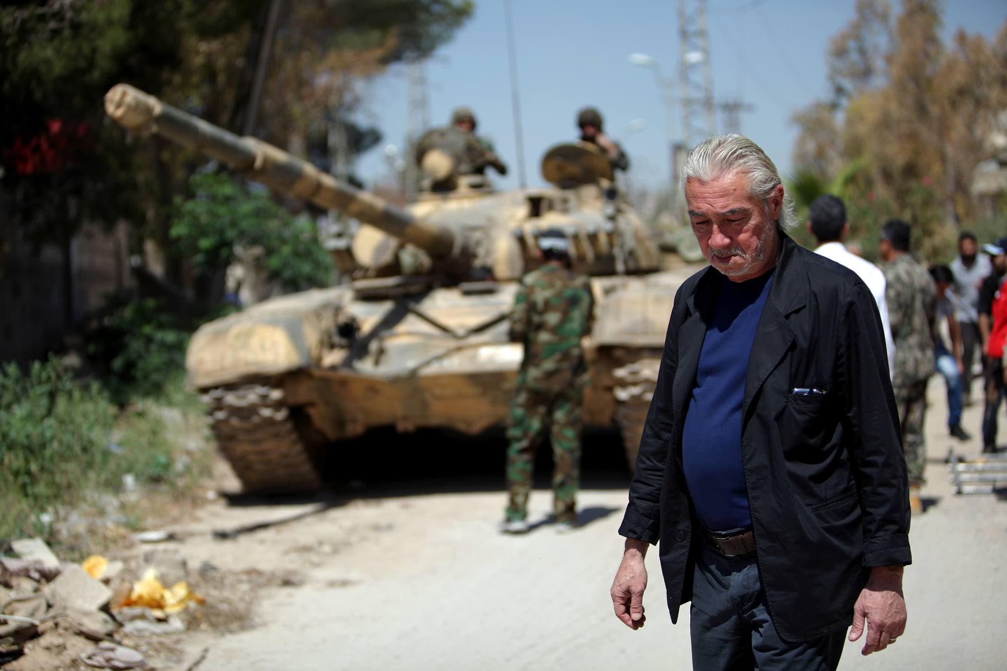 "إمرأة من رماد" يروي حكاية بلد تواجه حرائق الحرب والطائفية