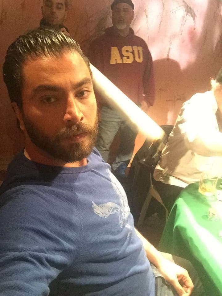 مطامع معتصم النهار تقوده للإدمان على القمار.. في "مدرسة الحب"